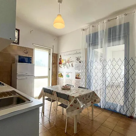 Stunning In شقة باليستراتي